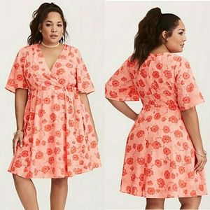 NEW Torrid Coral Floral Print Wrap Dress